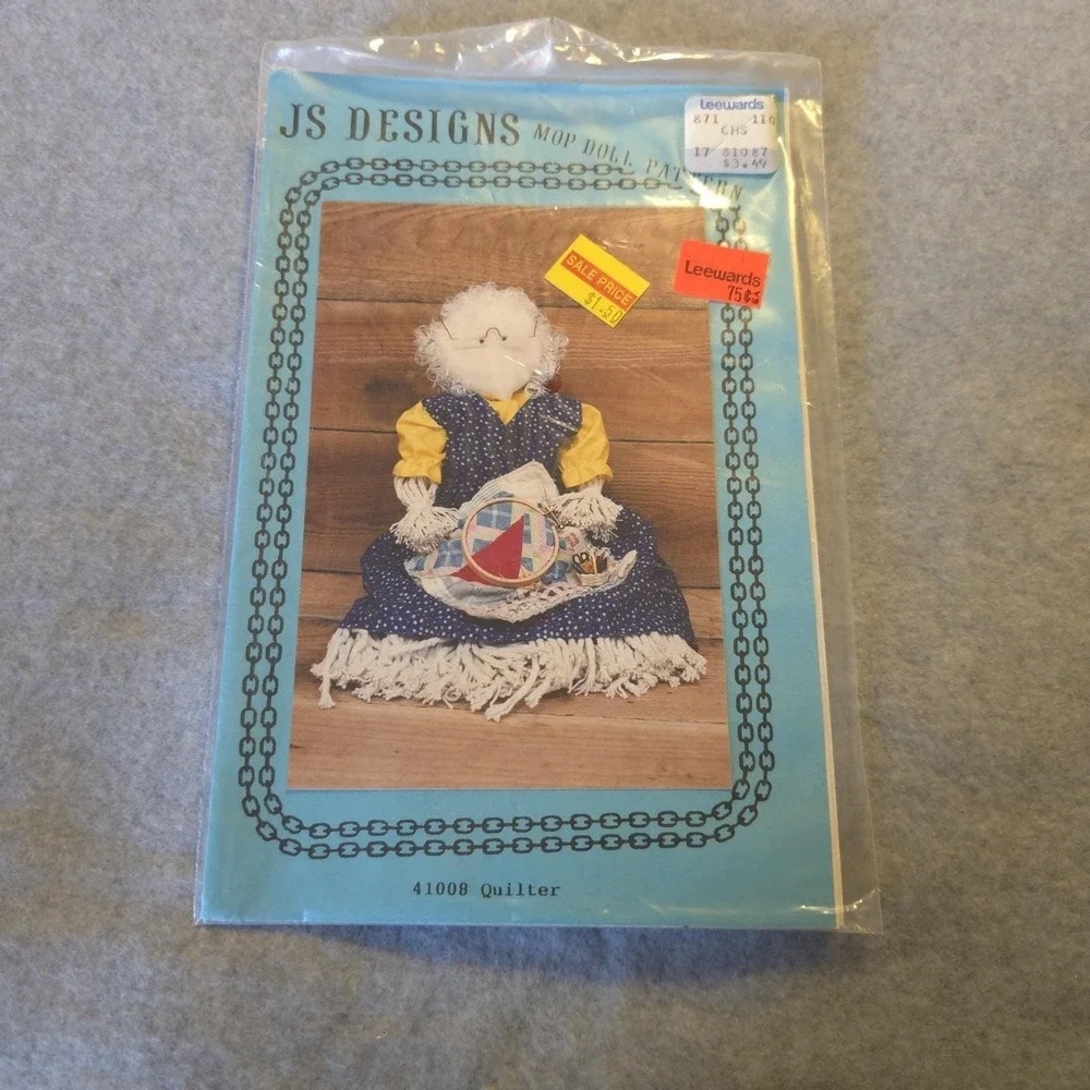 UNCUT craft sewing pattern JS Designs Mop doll Pattern Quilter 41008